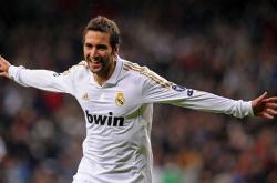 开云体育官网-浓眉哥撕裂之城归来，战术革命激活沉睡巨兽，C9主场山呼海啸见证王者苏醒